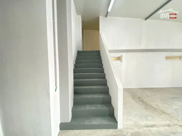Armazém para Arrendamento em Baixa da Banheira e Vale da Amoreira