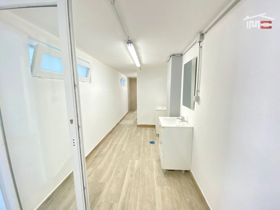 Armazém para Venda em Baixa da Banheira e Vale da Amoreira Foto 16