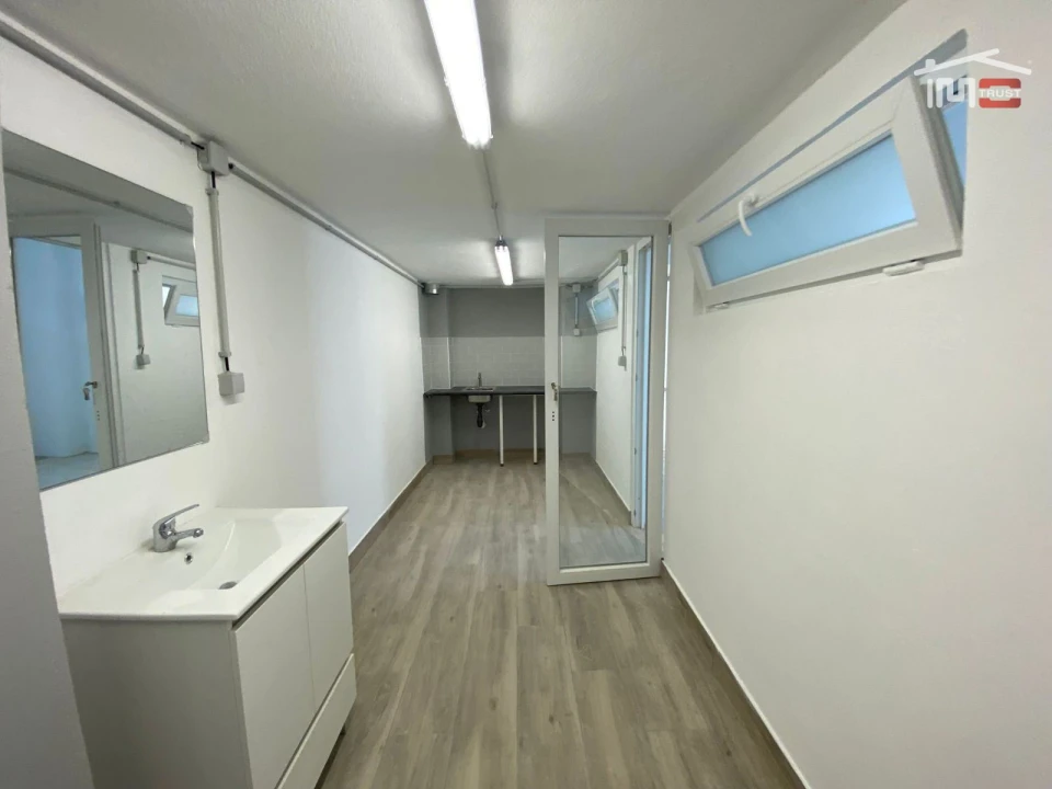 Armazém para Venda em Baixa da Banheira e Vale da Amoreira Foto 23