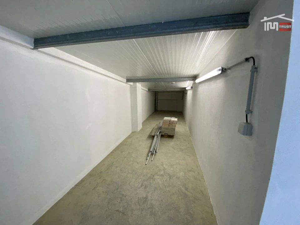 Armazém para Venda em Baixa da Banheira e Vale da Amoreira Foto 27