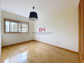 Apartamento T2 para Arrendamento em Cidade da Maia