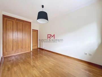 Apartamento T2 para Arrendamento em Cidade da Maia