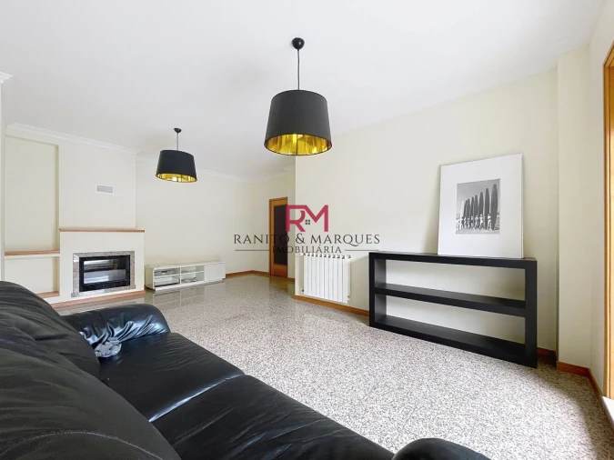 Apartamento T2 para Arrendamento em Cidade da Maia Foto 3