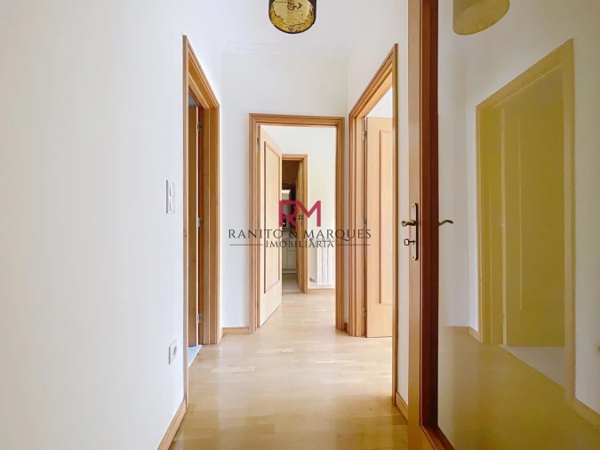 Apartamento T2 para Arrendamento em Cidade da Maia Foto 10