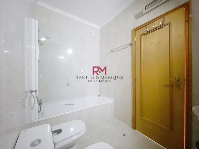Apartamento T2 para Arrendamento em Cidade da Maia Foto 15