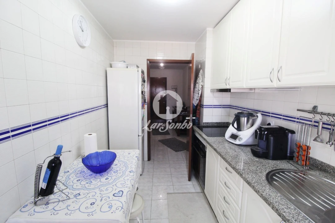 Apartamento T2 para Venda em São Mamede de Infesta e Senhora da Hora Foto 1