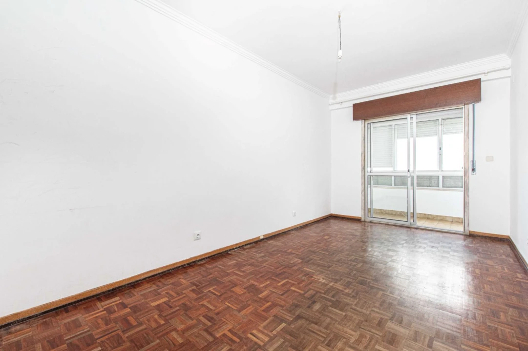 Apartamento T2 para Arrendamento em Massamá e Monte Abraão Foto 4