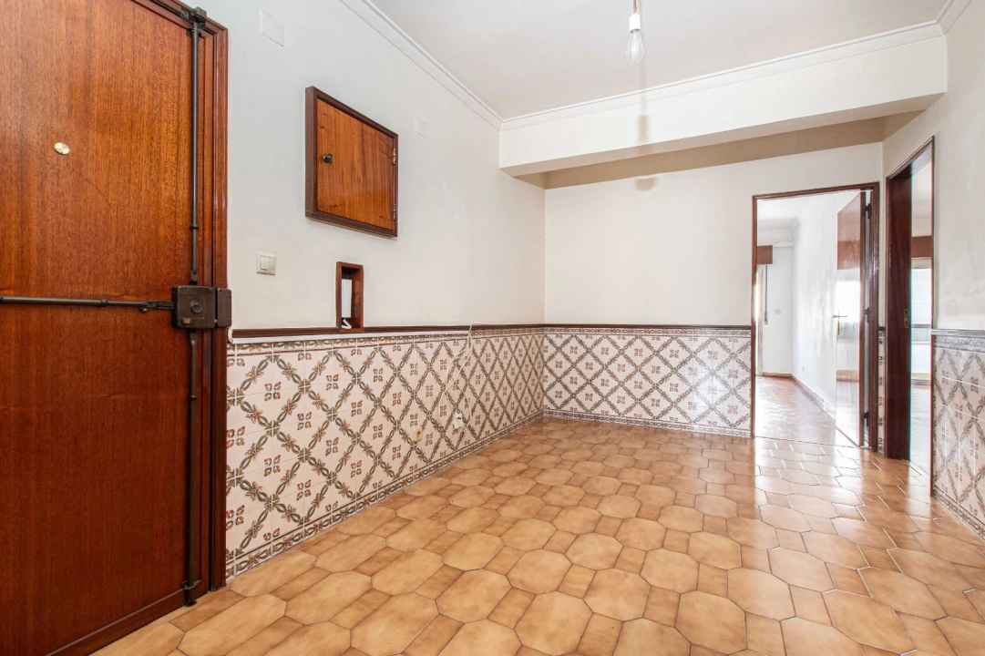 Apartamento T2 para Arrendamento em Massamá e Monte Abraão Foto 18