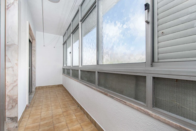 Apartamento T2 para Arrendamento em Massamá e Monte Abraão Foto 7