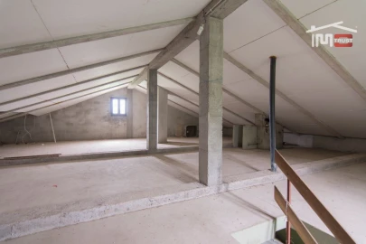 Moradia T4 para Venda em São Mamede