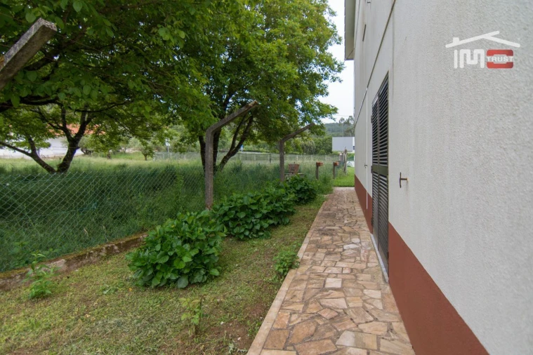 Moradia T4 para Venda em São Mamede Foto 34