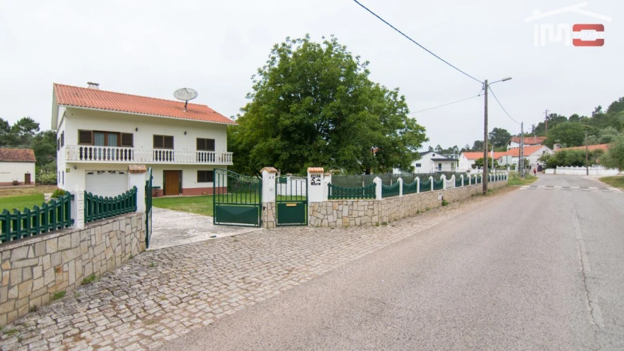 Moradia T4 para Venda em São Mamede