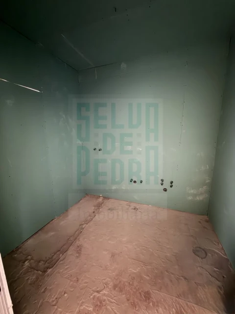 Apartamento T3 para Venda em Lordelo do Ouro e Massarelos