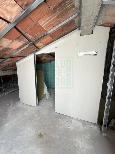 Apartamento T3 para Venda em Lordelo do Ouro e Massarelos