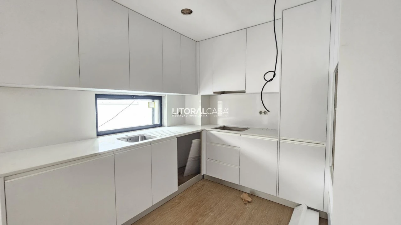 Apartamento T3 para Venda em Esgueira Foto 4