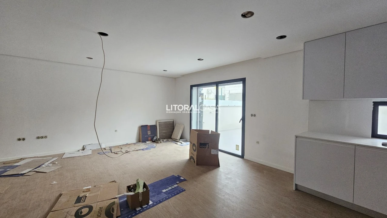 Apartamento T3 para Venda em Esgueira Foto 1