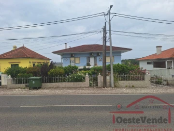 Moradia T3 para Venda em Cadaval e Pêro Moniz