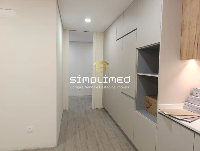 Apartamento T2 para Venda em Covilhã e Canhoso Foto 11