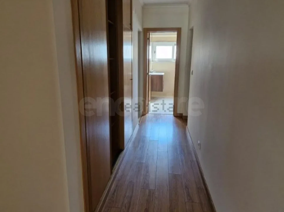 Apartamento T2 para Arrendamento em Odivelas Foto 3