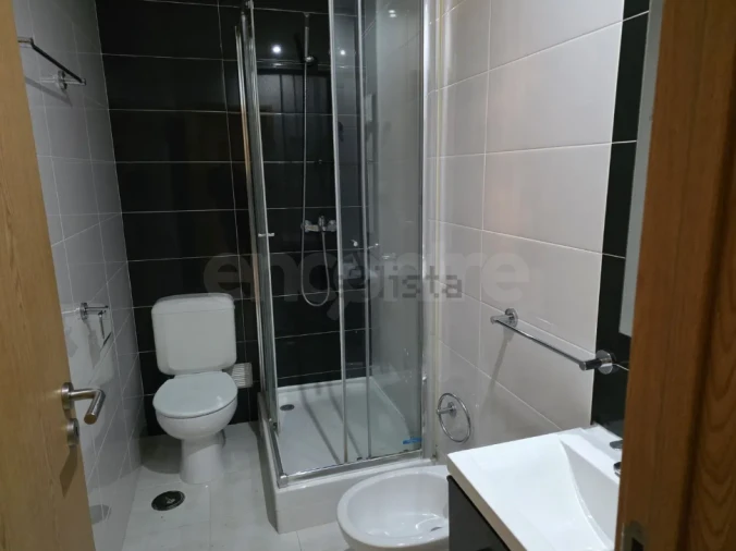 Apartamento T2 para Arrendamento em Odivelas Foto 4