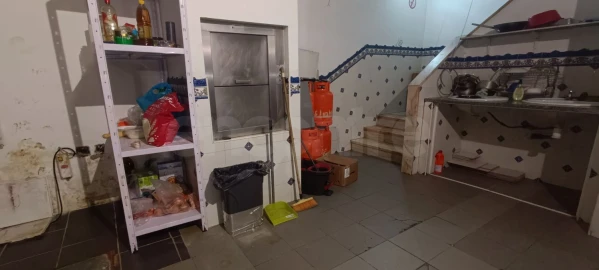 Loja para Trespasse em Agualva e Mira-Sintra