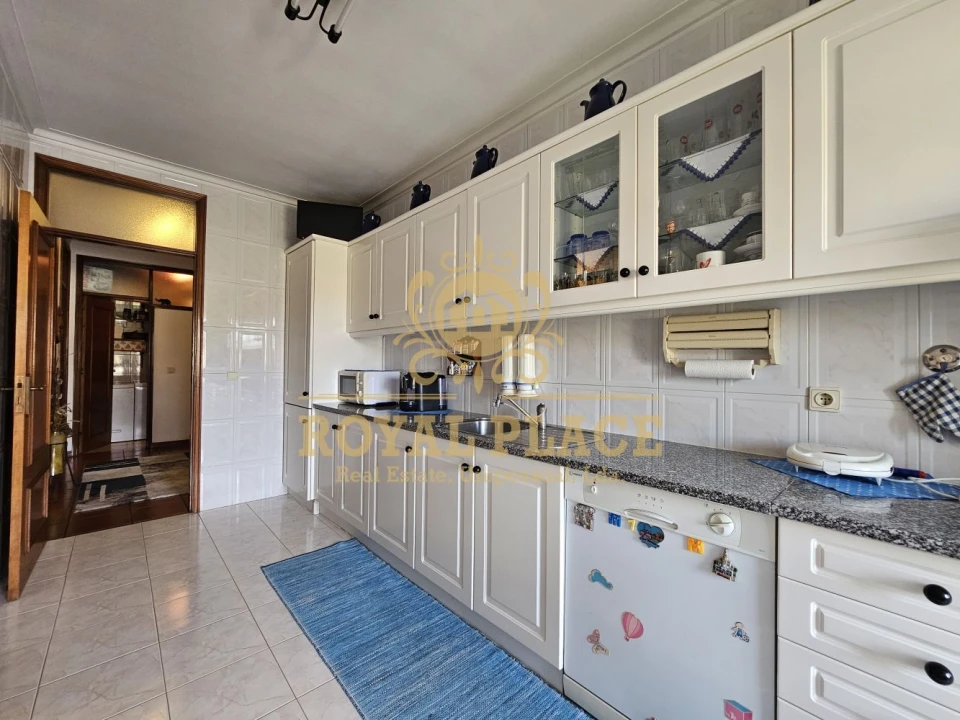 Apartamento T2 para Venda em Santa Maria de Lamas Foto 16