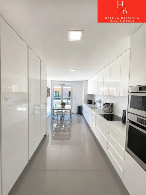 Apartamento T2 para Venda em Pontinha e Famões