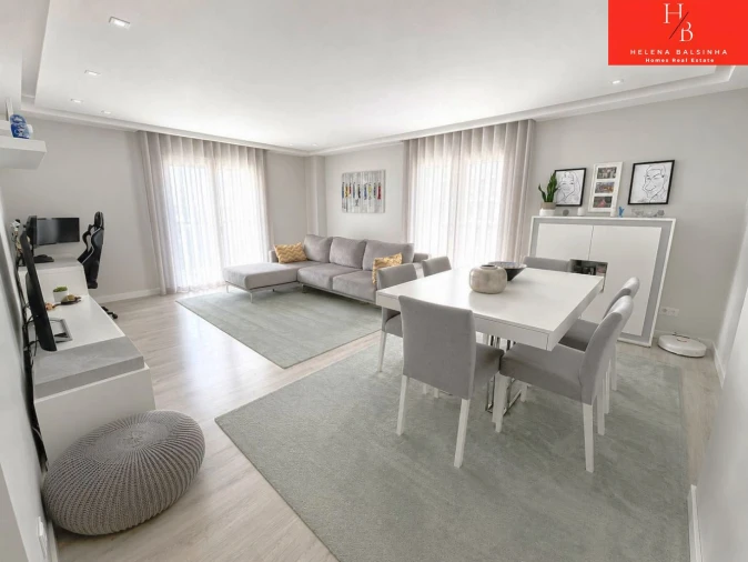 Apartamento T2 para Venda em Pontinha e Famões Foto 7