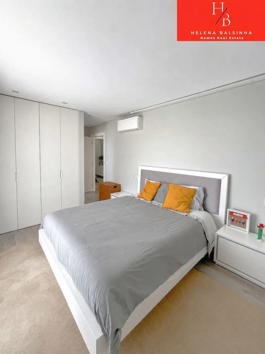 Apartamento T2 para Venda em Pontinha e Famões Foto 12