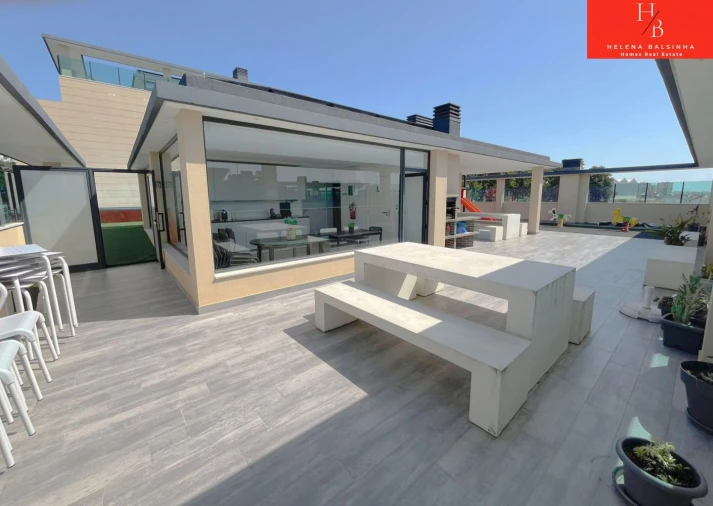 Apartamento T2 para Venda em Pontinha e Famões Foto 21
