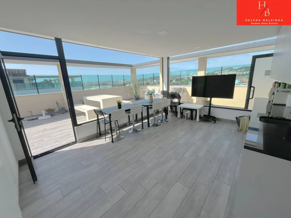 Apartamento T2 para Venda em Pontinha e Famões Foto 22