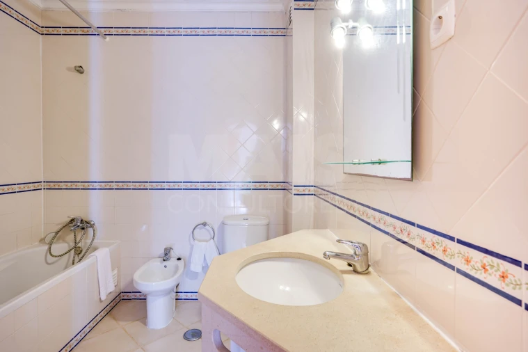 Apartamento T2 para Venda em Albufeira e Olhos de Água Foto 8