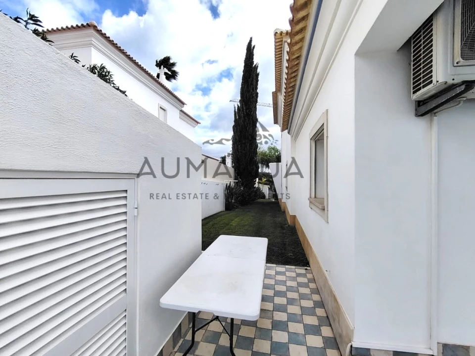 Moradia T4 para Venda em Albufeira e Olhos de Água Foto 25