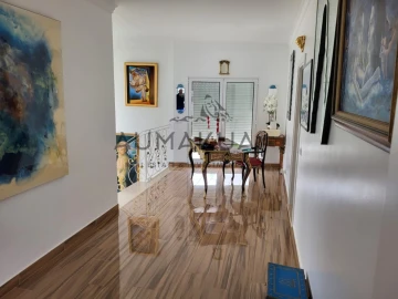 Moradia T4 para Venda em Albufeira e Olhos de Água