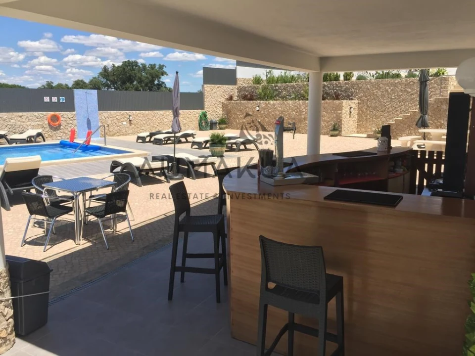 Moradia T10 para Venda em Albufeira e Olhos de Água Foto 16