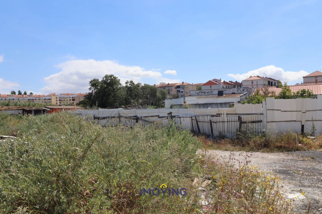 Moradia T4 para Venda em Baixa da Banheira e Vale da Amoreira Foto 31