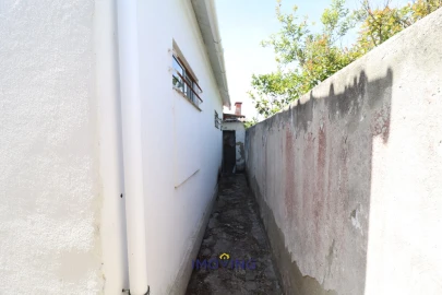 Moradia T4 para Venda em Baixa da Banheira e Vale da Amoreira