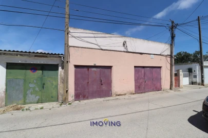 Moradia T4 para Venda em Baixa da Banheira e Vale da Amoreira