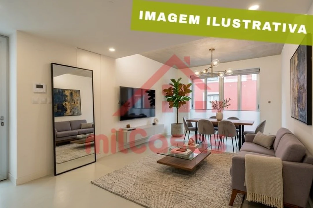 Apartamento T1 para Arrendamento em Santa Maria, São Pedro e Matacães Foto 8