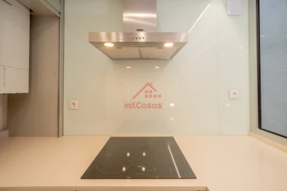 Apartamento T1 para Arrendamento em Santa Maria, São Pedro e Matacães