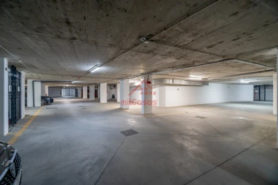 Apartamento T1 para Arrendamento em Santa Maria, São Pedro e Matacães