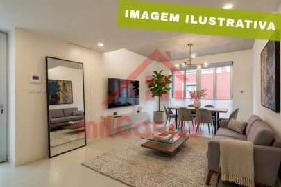 Apartamento T1 para Arrendamento em Santa Maria, São Pedro e Matacães
