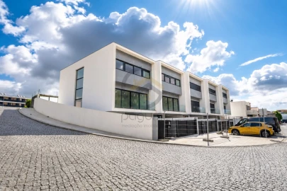 Moradia T3 para Venda em Cristelos, Boim e Ordem