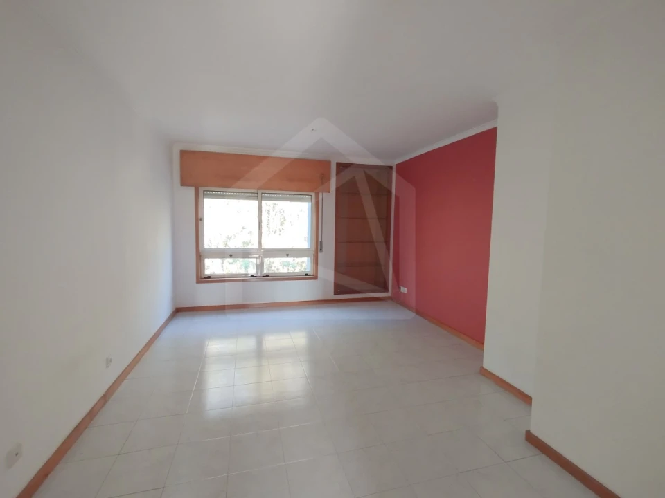 Apartamento T2 para Venda em O. Azeméis, Riba-Ul, Ul, Macinhata Seixa, Madail Foto 4