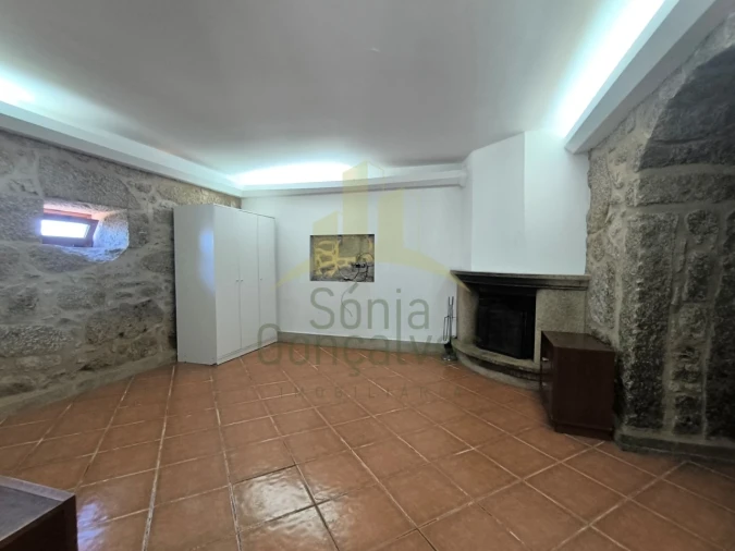 Moradia T2 para Venda em Subportela, Deocriste e Portela Susã Foto 7