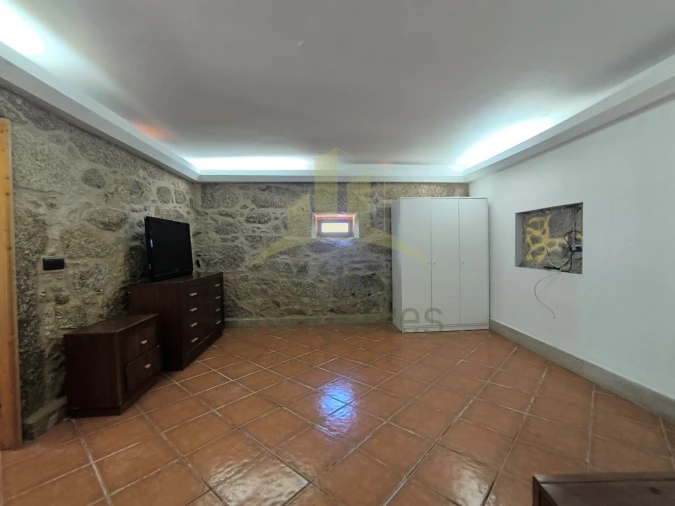 Moradia T2 para Venda em Subportela, Deocriste e Portela Susã Foto 8