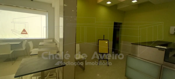 Loja para Venda em Recardães e Espinhel