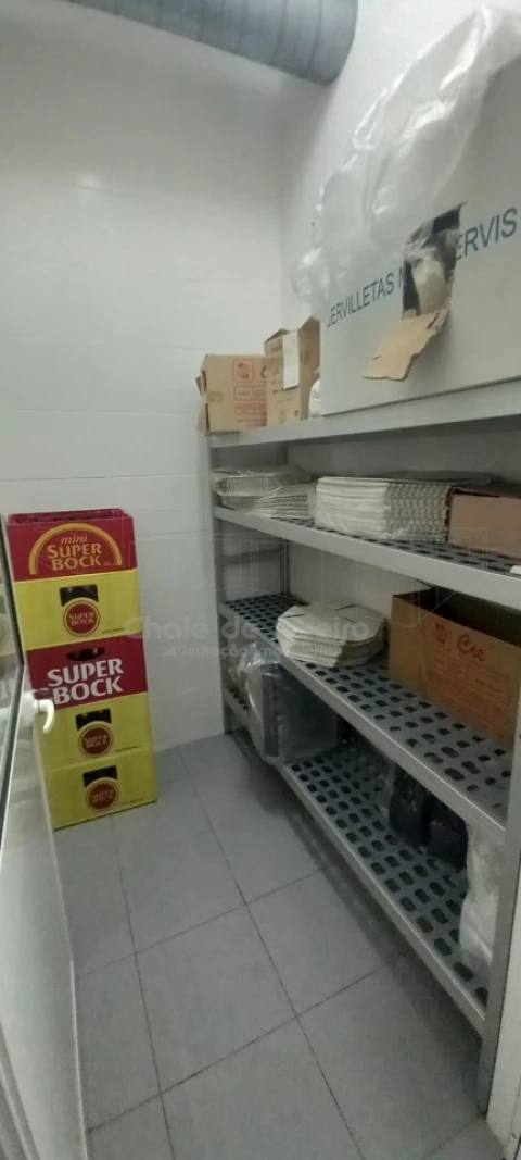 Loja para Venda em Recardães e Espinhel