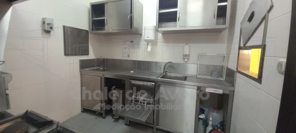 Loja para Venda em Recardães e Espinhel