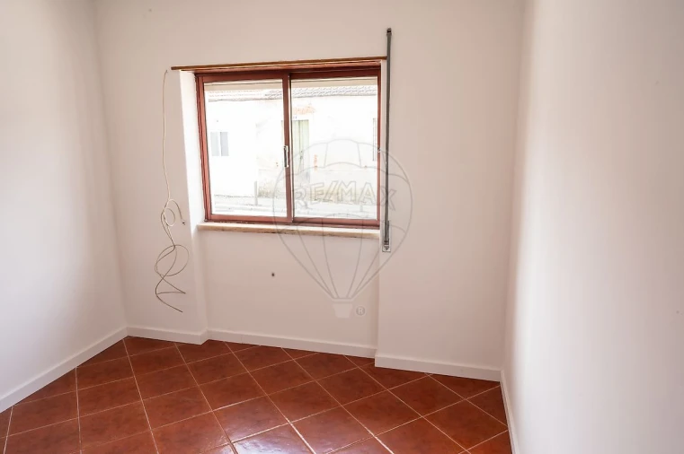 Apartamento T2 para Venda em Palhais e Coina Foto 12